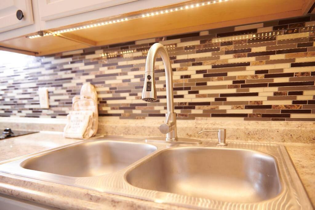 Cozy Apartment 2Nd 10Min Walk Downtown And City View Providence Exteriör bild